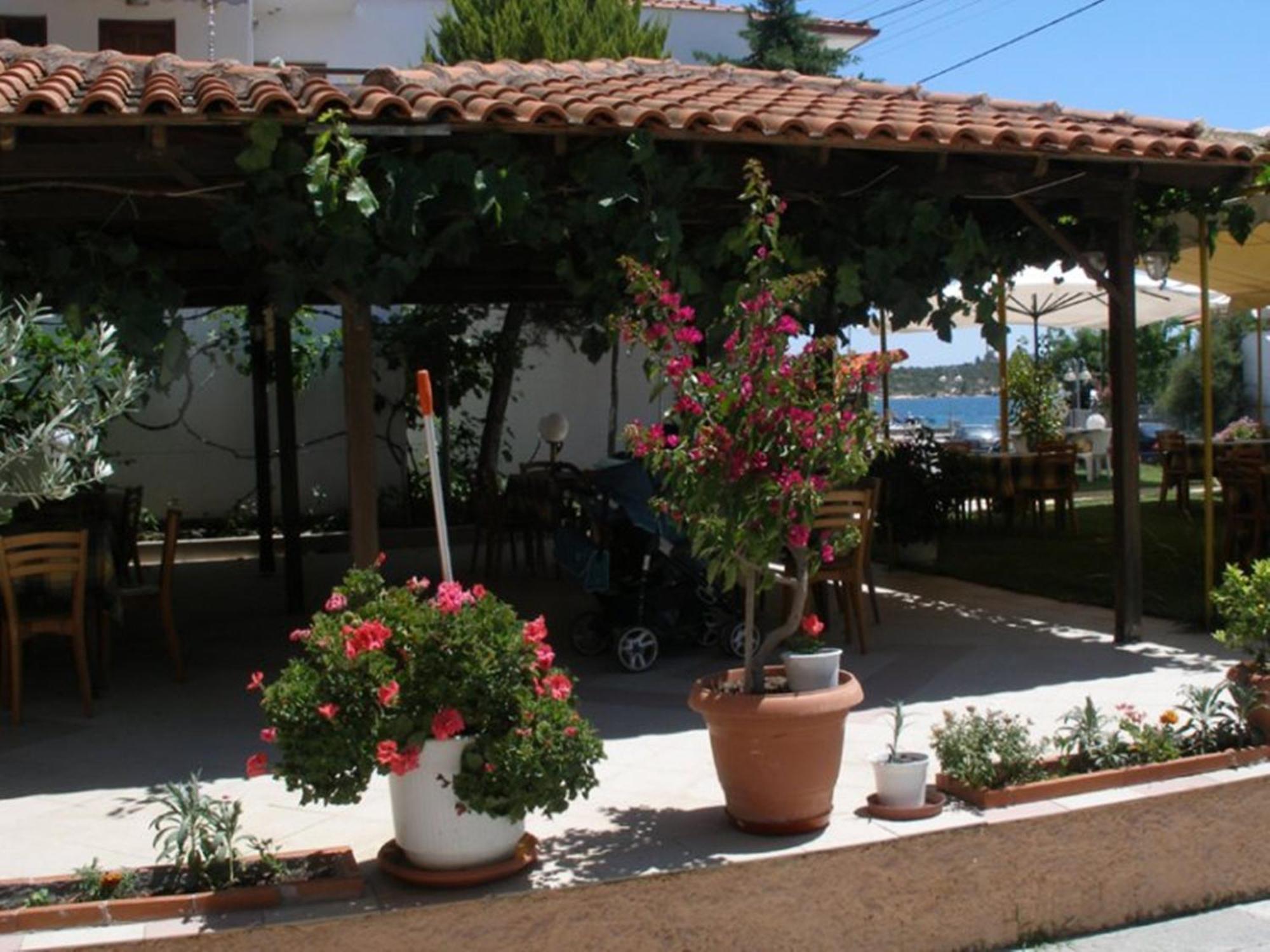 Hotel Alexandros Ormos Panagias Luaran gambar