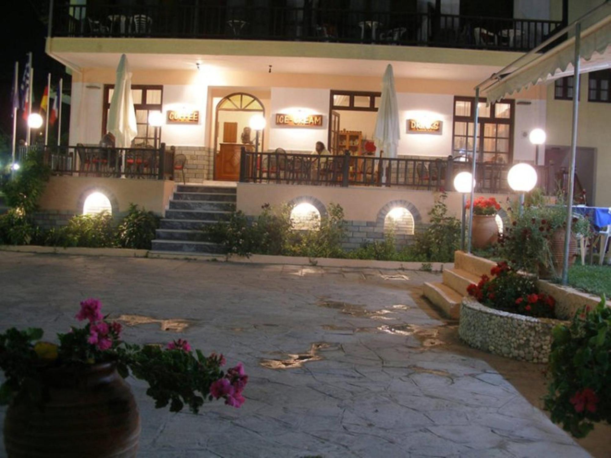 Hotel Alexandros Ormos Panagias Luaran gambar