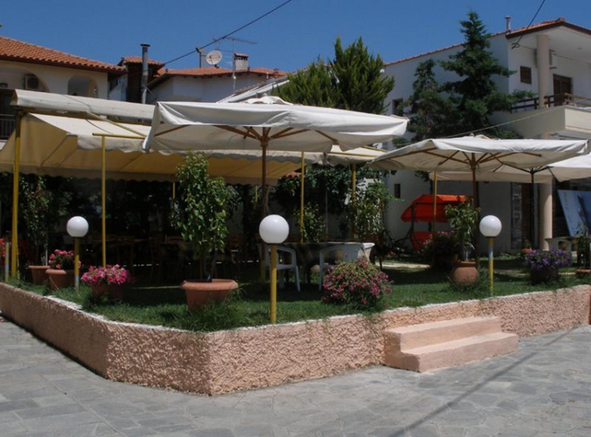 Hotel Alexandros Ormos Panagias Luaran gambar